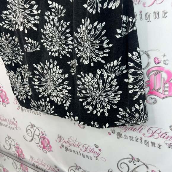 Karen Scott top shirt firework flowers floral  Black and White Floral Blouse - Picture 3 of 14